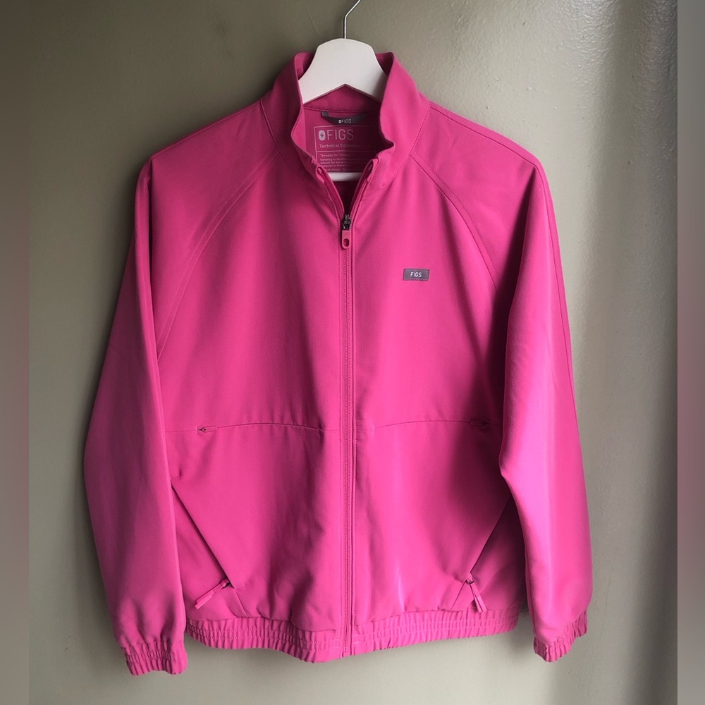 FIGS Women's Sydney Scrub Jacket Pink Size: S
